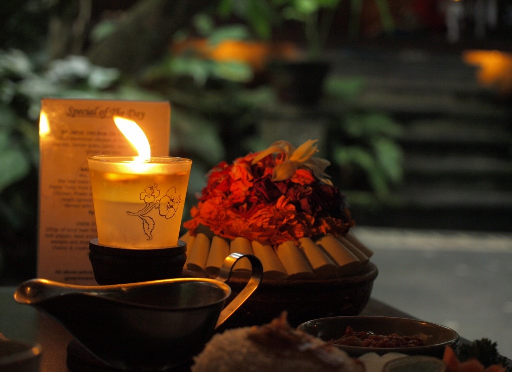 船橋市の『BALI・ENAN』はマッサージ教室を開講しており、主婦の方など副業感覚で気軽に資格取得が可能